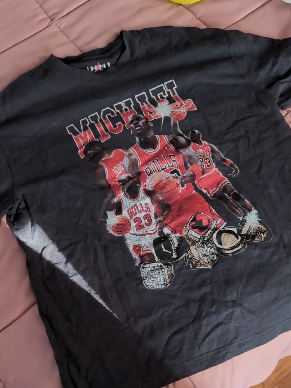 Jordan Large Black Tee with Red Jumpman Logo Oversized Air Jordan